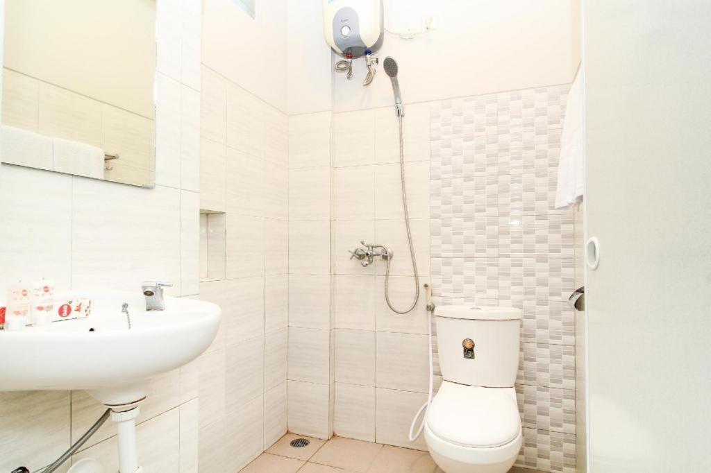 Super Oyo 168 K-15 Residence Surabaya Kültér fotó